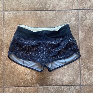 black printed lulu lemon shorts